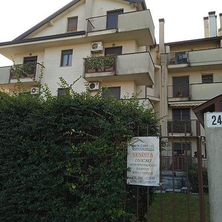 Da Vale E Teo Apartment Legnano Exterior photo